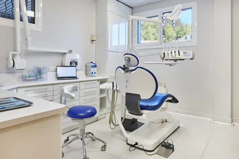Odontologia-gela baten ikuspegia Hortzagin Klinikan.